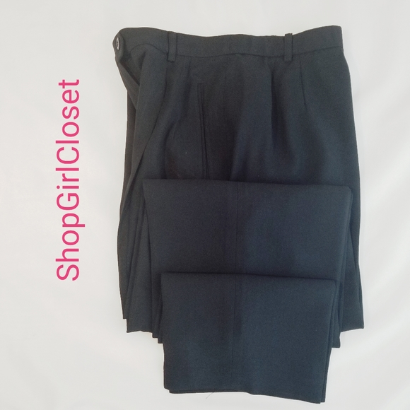 Liz Claiborne Lined Pants...Black..Sz 8